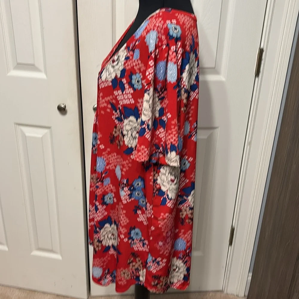 Misia Plus Floral Top - Picture 6 of 8